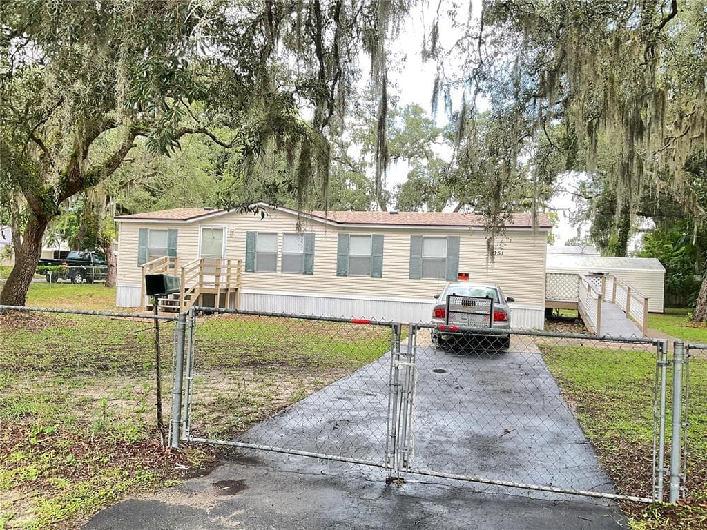 9351 MANGO STREET NEW PORT RICHEY, FL 34654