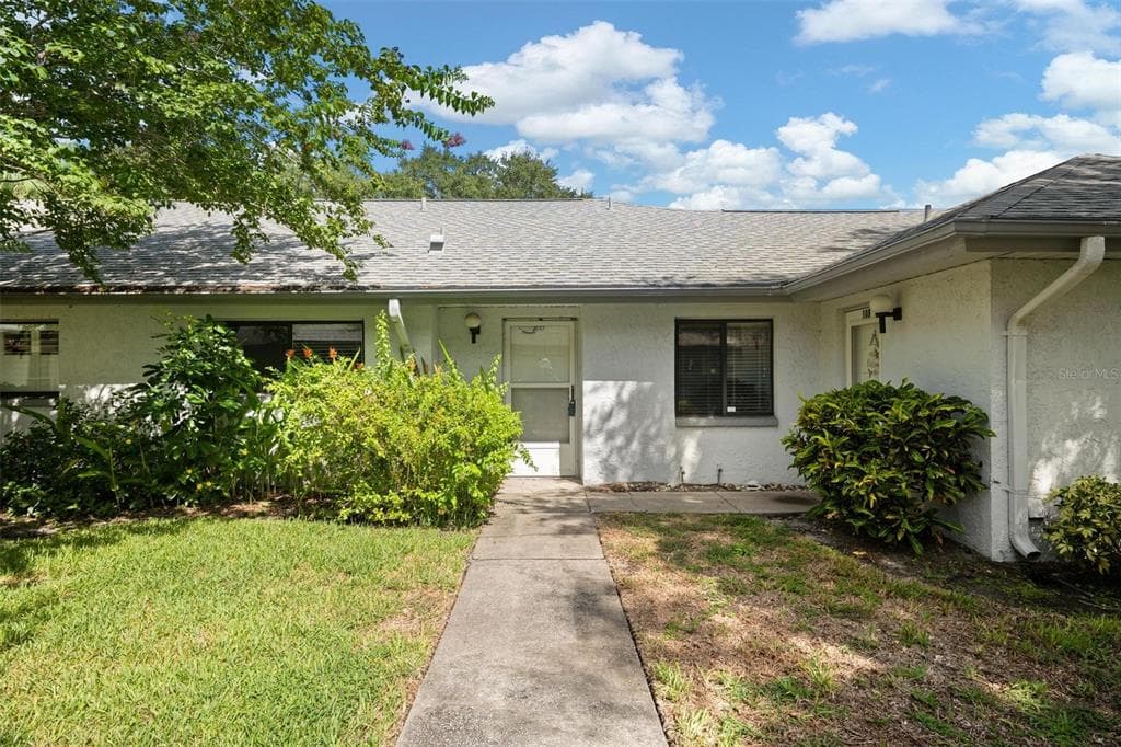 2713 COUNTRYSIDE BOULEVARD UNIT 107 CLEARWATER, FL 33761