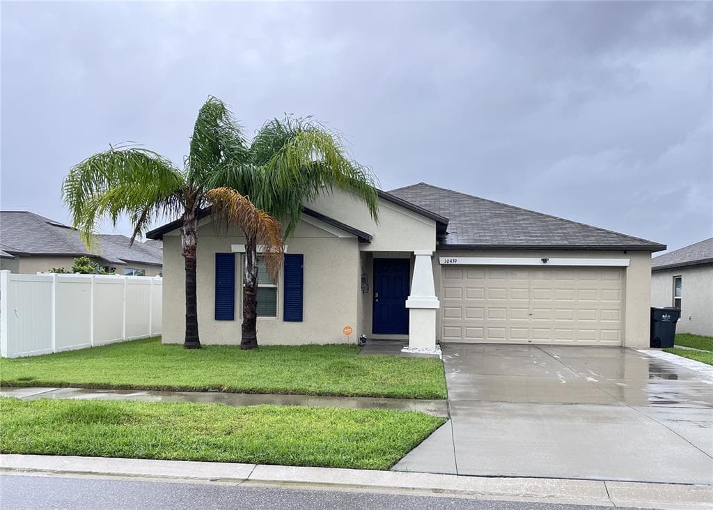 10439 CARLOWAY HILLS DRIVE WIMAUMA, FL 33598