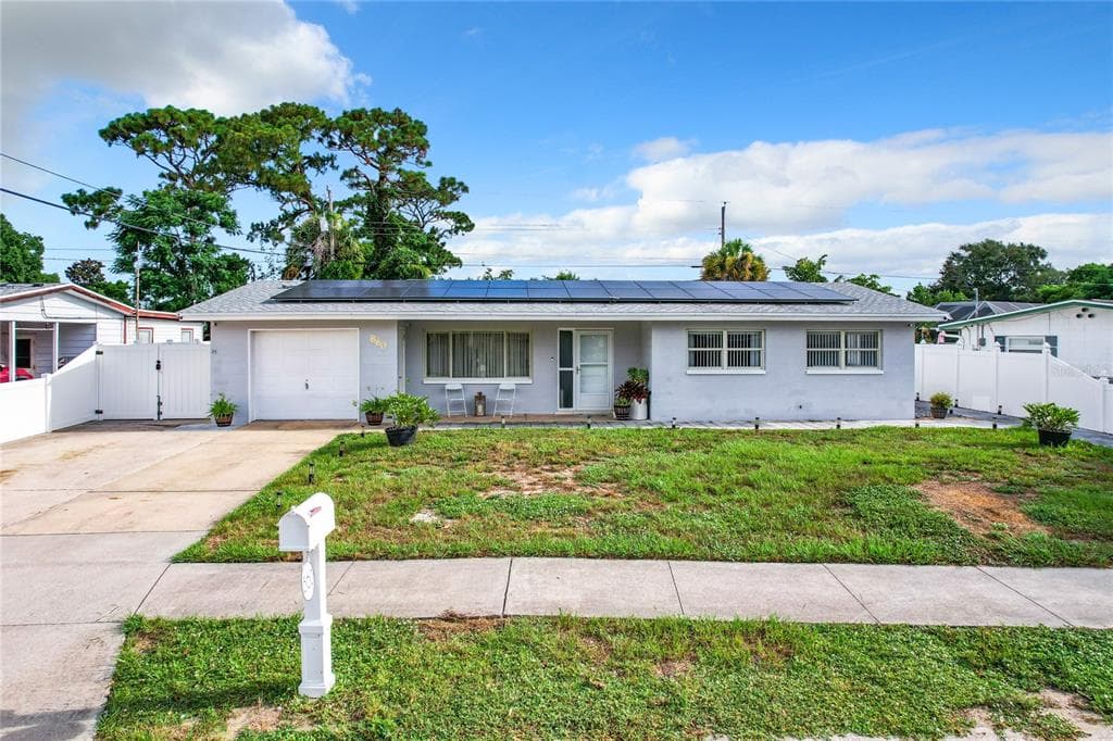 860 FOREST RD TITUSVILLE, FL 32780