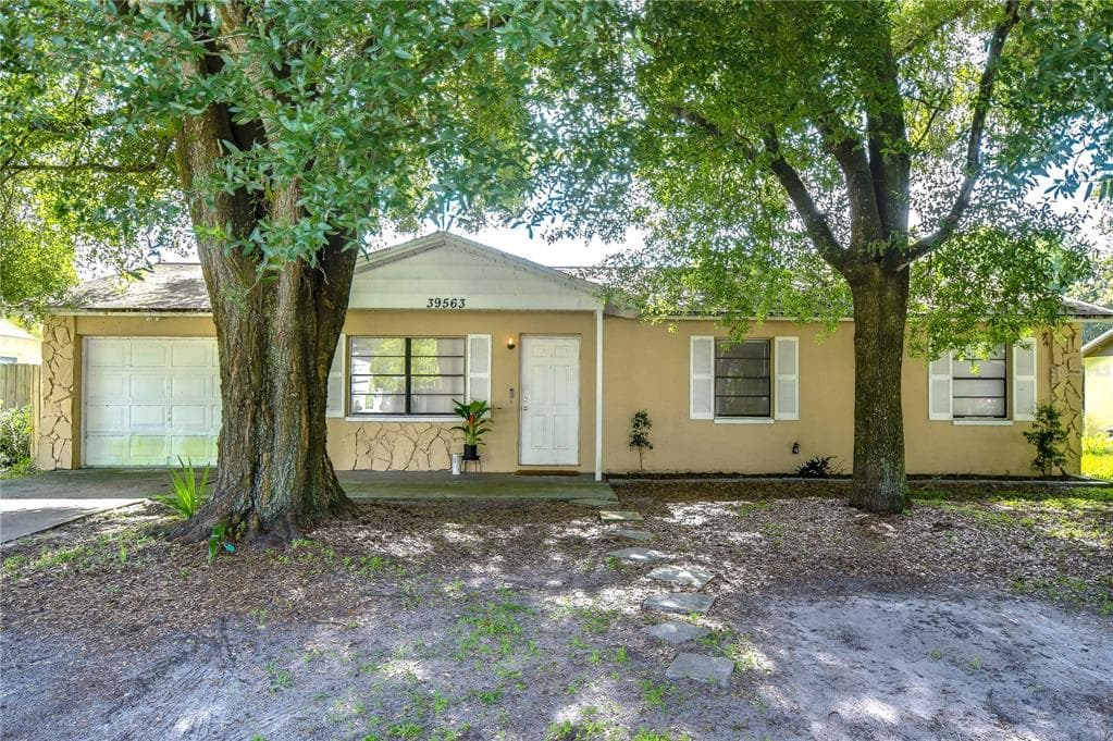 39563 MEADOWOOD LOOP ZEPHYRHILLS, FL 33542