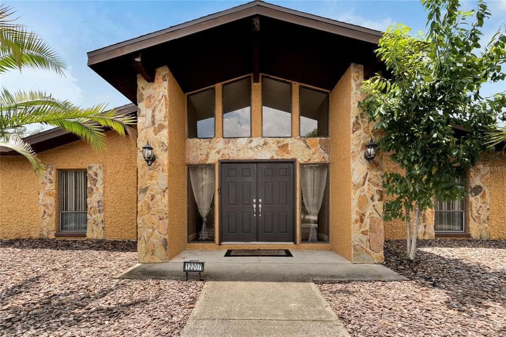 12207 TIMBERLAKE ROAD