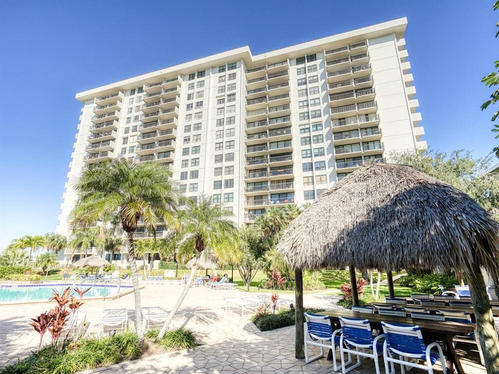400 ISLAND WAY UNIT 308 CLEARWATER, FL 33767