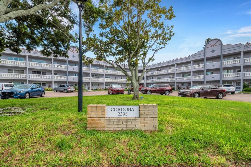 2295 AMERICUS BOULEVARD E UNIT 19 CLEARWATER, FL 33763