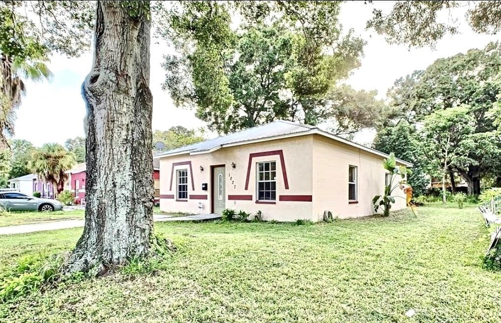 1827 WALTON STREET S ST PETERSBURG, FL 33712
