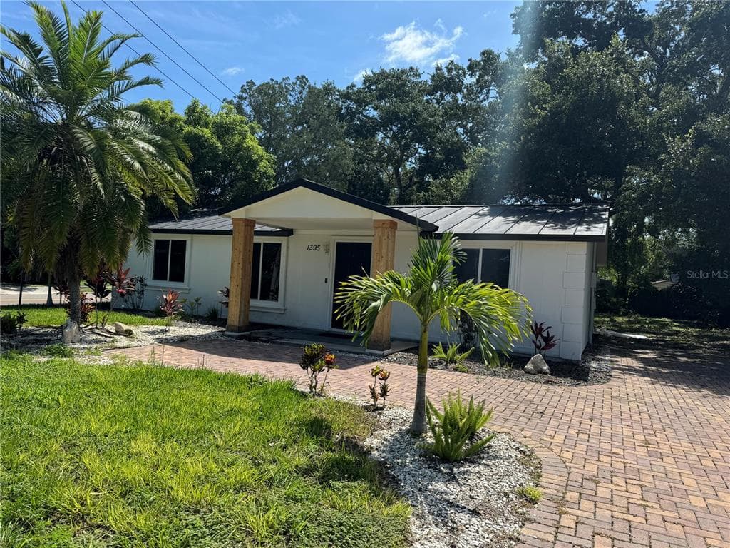 1395 DAVIS ROAD DUNEDIN, FL 34698