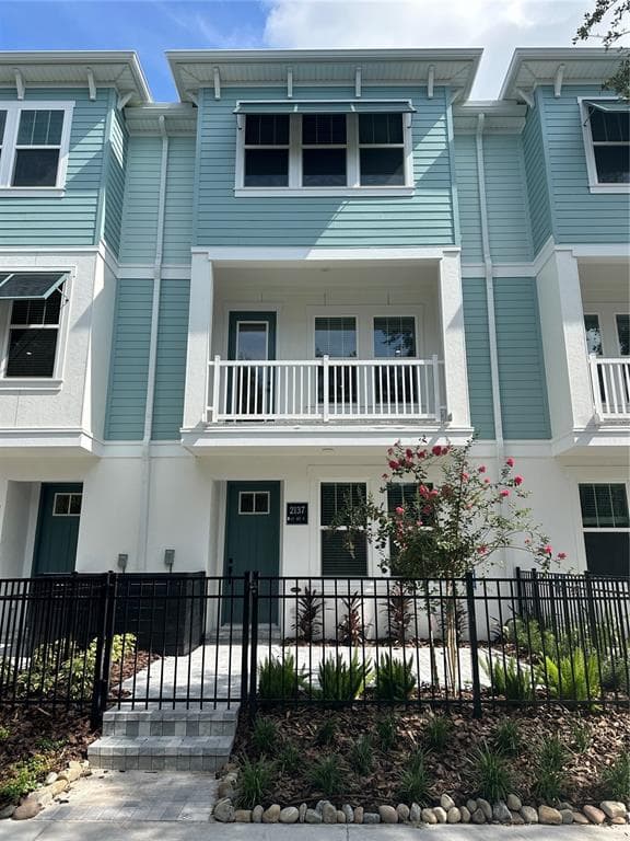 2137 1ST AVENUE N ST PETERSBURG, FL 33713