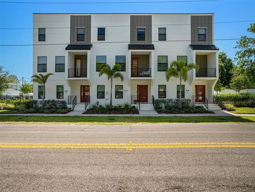 3038 W NAPOLEON AVENUE UNIT 5 TAMPA, FL 33611
