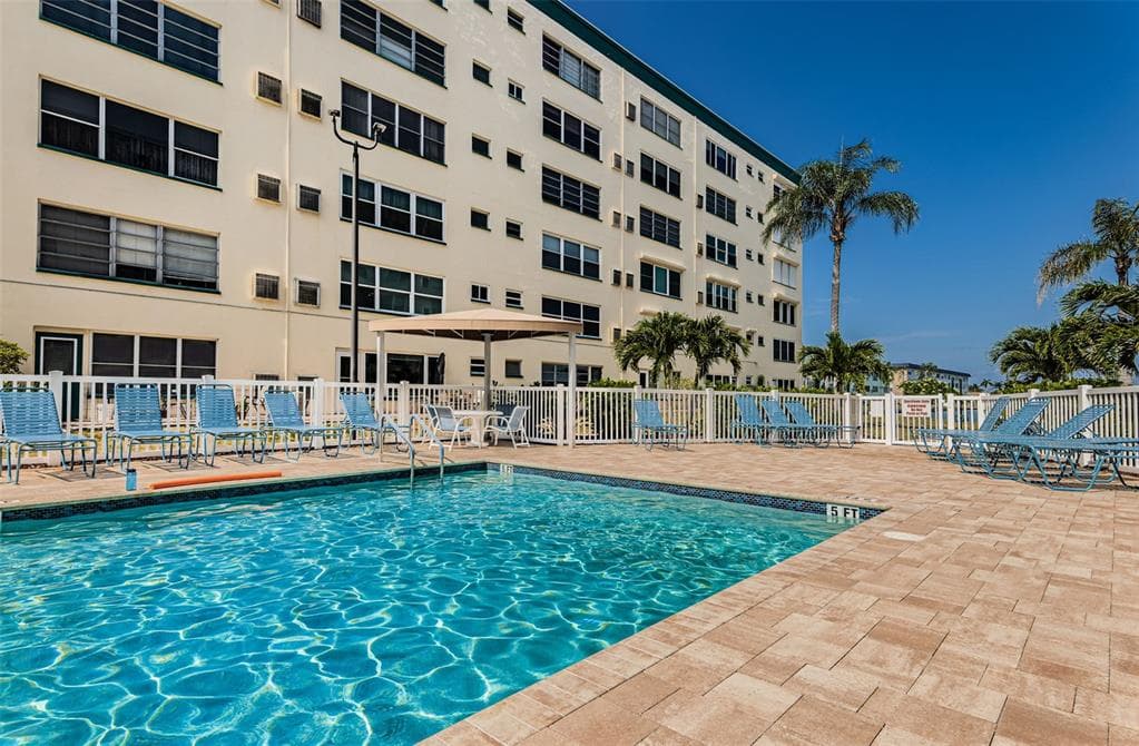 2850 59TH STREET S UNIT 604 GULFPORT, FL 33707