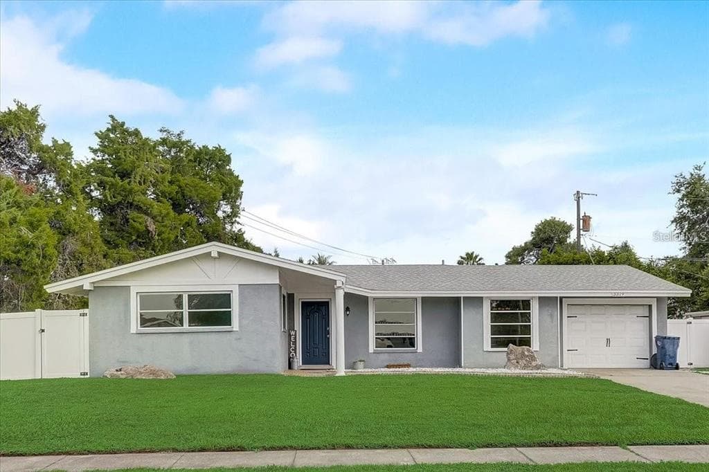 3319 BAYSHORE GARDENS PARKWAY BRADENTON, FL 34207