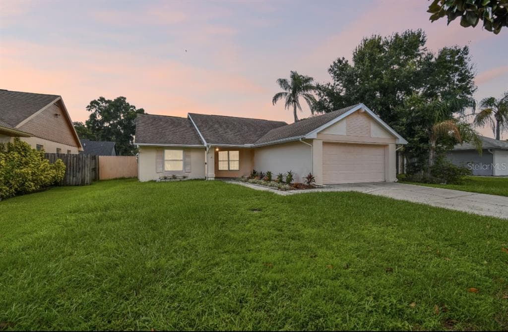 8712 SOMERSWORTH PLACE TAMPA, FL 33634