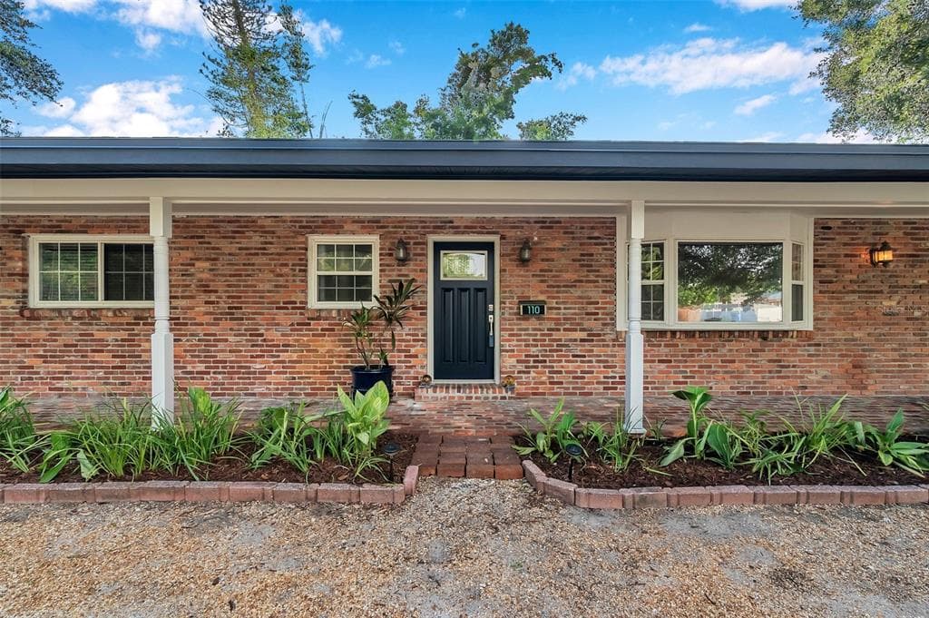 110 63RD STREET N ST PETERSBURG, FL 33710