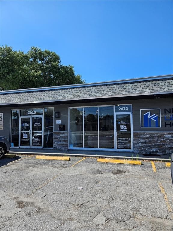 2612 W KENNEDY BOULEVARD TAMPA, FL 33609