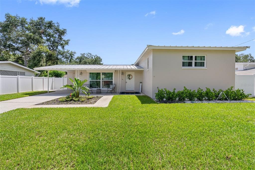 4526 S HESPERIDES STREET TAMPA, FL 33611