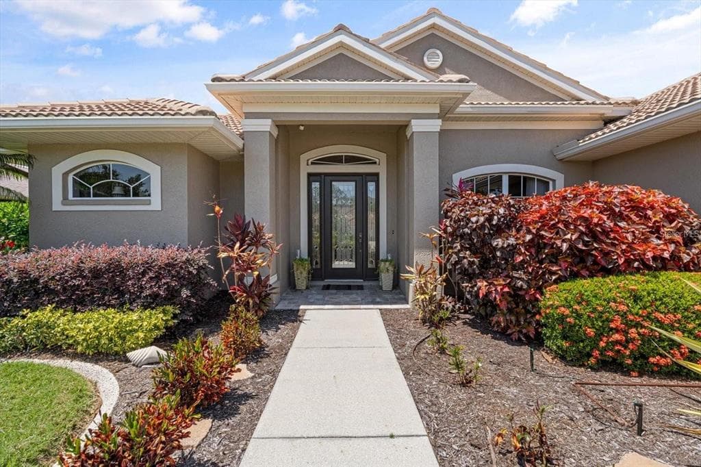 5809 CARRIAGE DRIVE SARASOTA, FL 34243