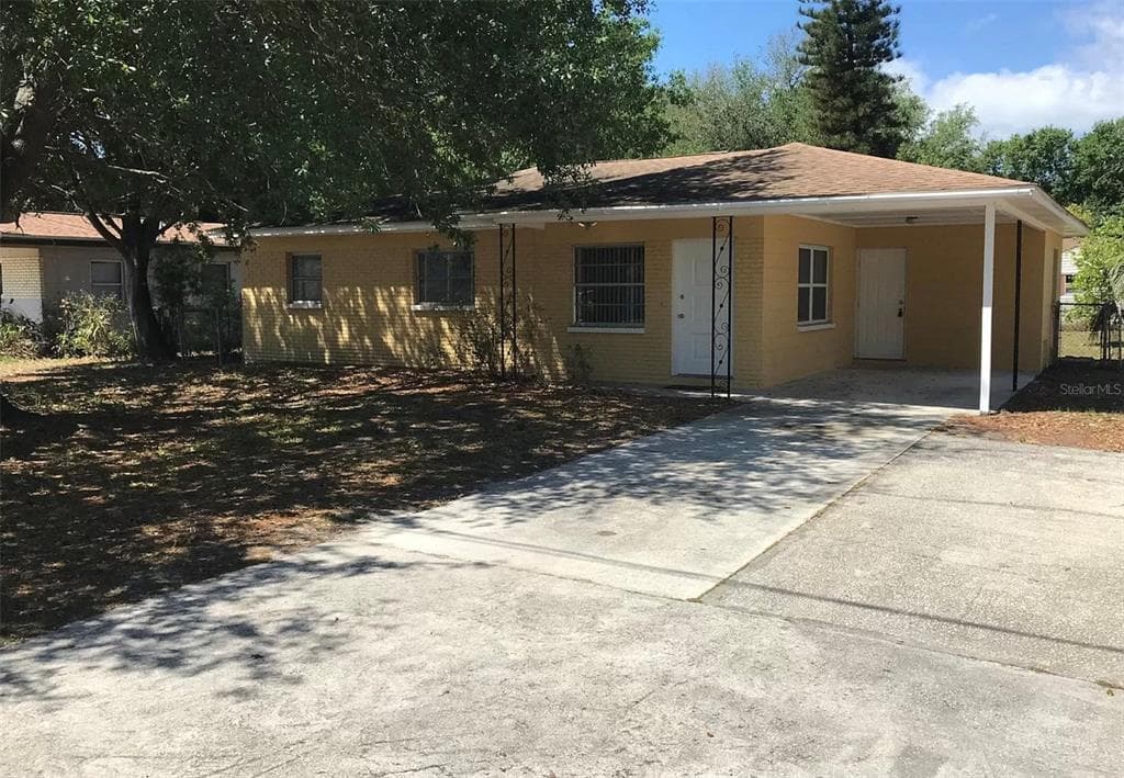 6207 S ADELIA AVENUE TAMPA, FL 33616