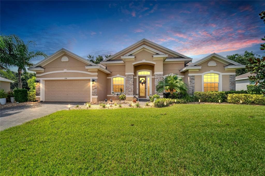 1944 CROSSROADS BOULEVARD WINTER HAVEN, FL 33881