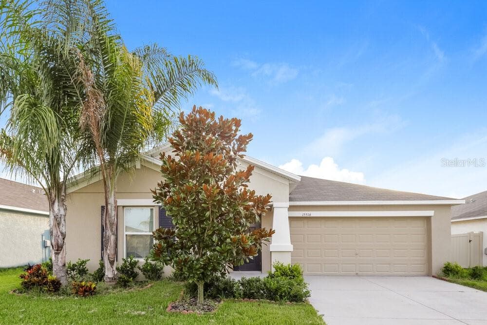 15516 BAWTREE GATE LANE SUN CITY CENTER, FL 33573