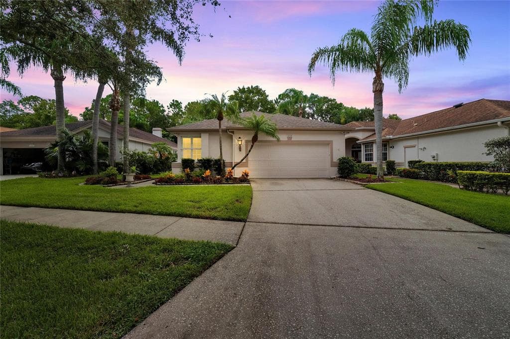 12114 GLENCLIFF CIRCLE TAMPA, FL 33626