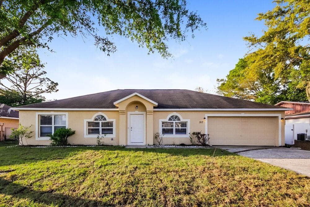 317 SHERBORNE LANE KISSIMMEE, FL 34758