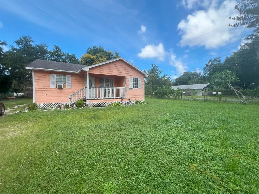 3608 19TH STREET E BRADENTON, FL 34208