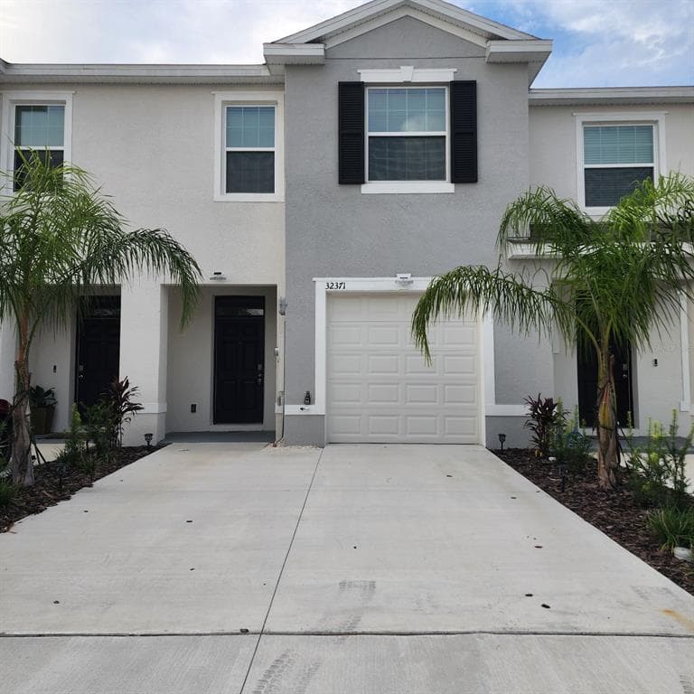 32371 TURTLE GRACE LOOP WESLEY CHAPEL, FL 33545