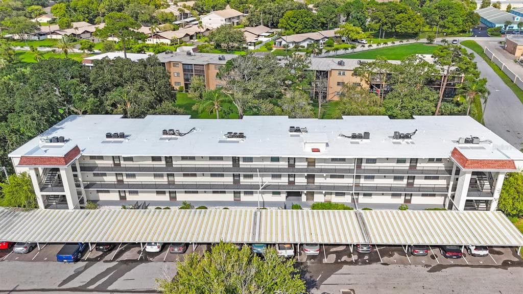 1375 DOOLITTLE LANE UNIT 208 DUNEDIN, FL 34698