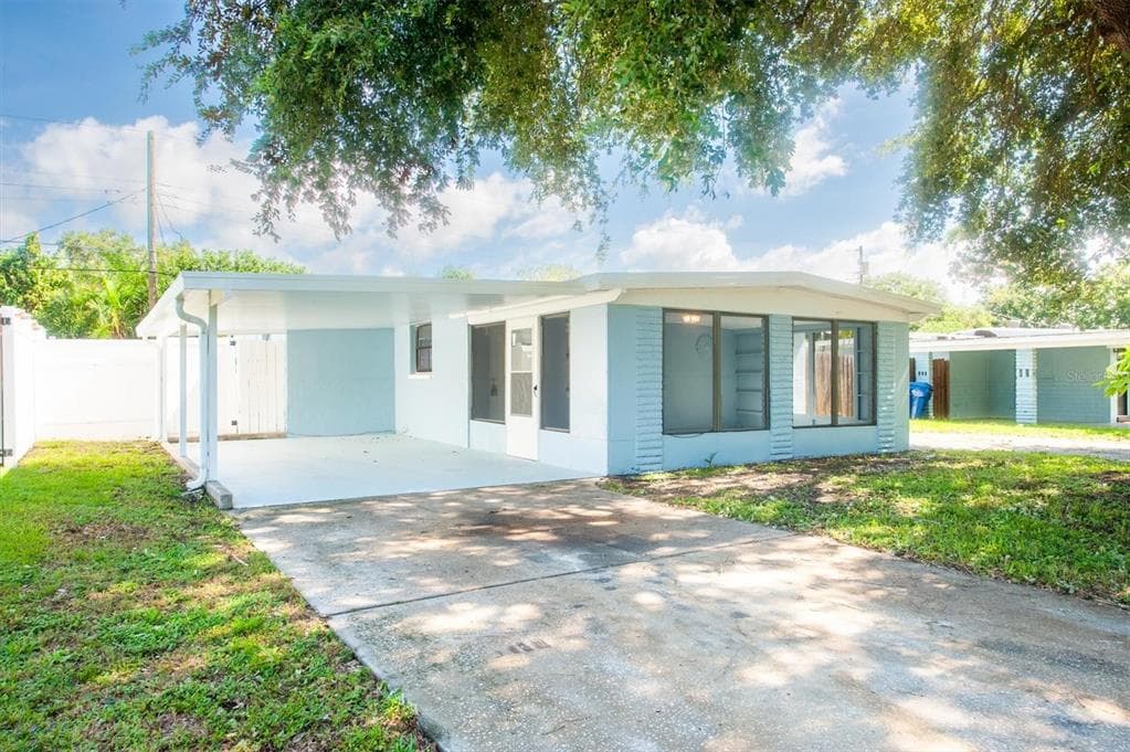 10225 117TH DRIVE LARGO, FL 33773