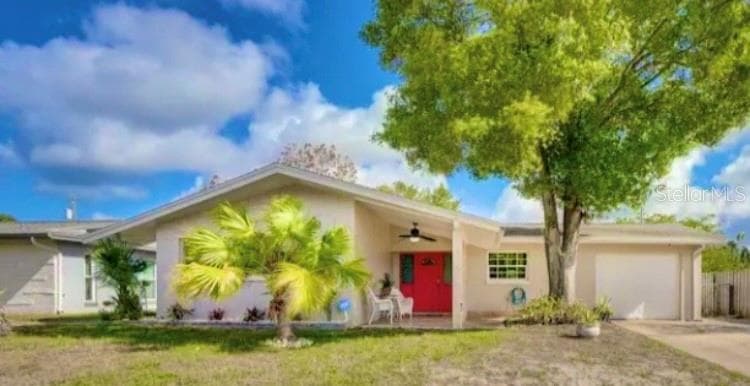 1736 THAMES STREET CLEARWATER, FL 33755