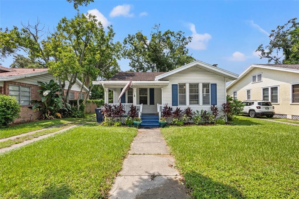 715 E CARACAS STREET TAMPA, FL 33603