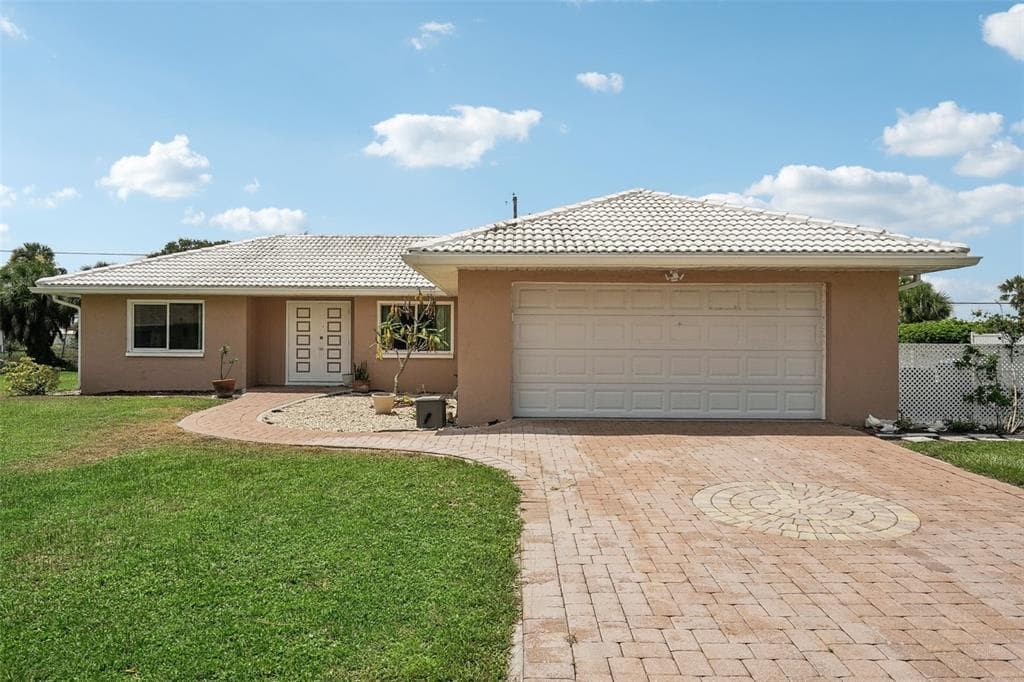 101 HOURGLASS DRIVE VENICE, FL 34293