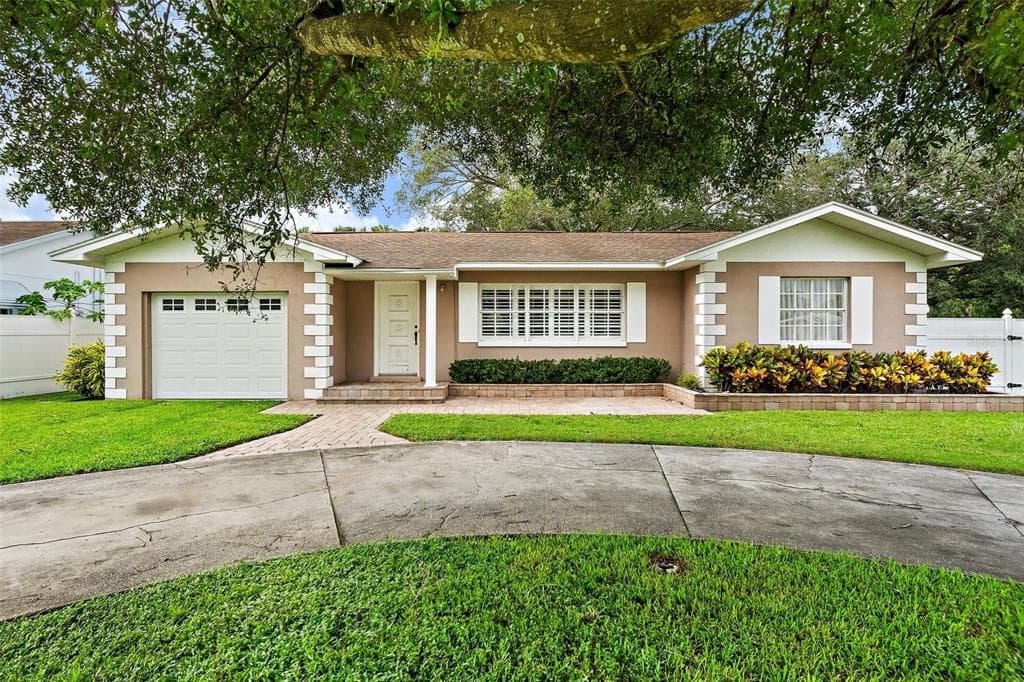 4984 48TH TERRACE N ST PETERSBURG, FL 33709