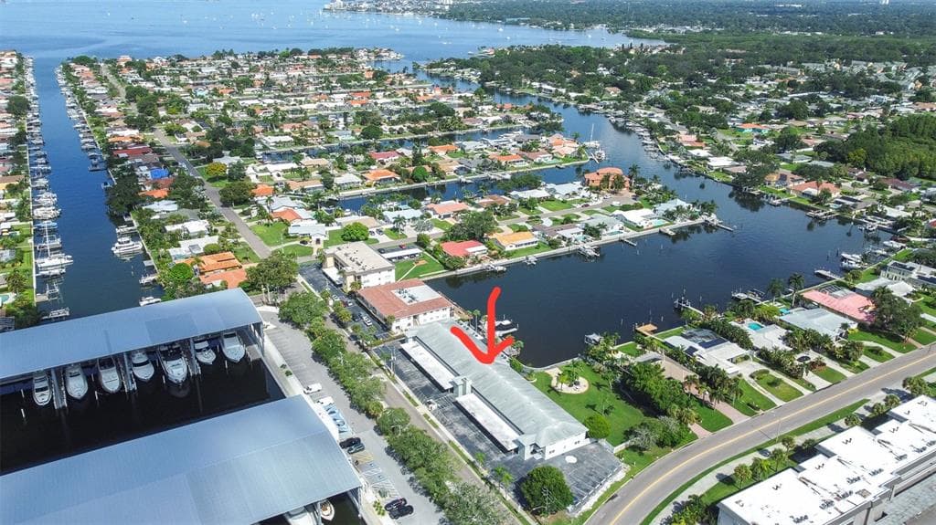 3717 46TH AVENUE S UNIT 5 ST PETERSBURG, FL 33711