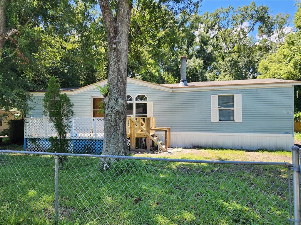 212 W CARVER STREET LAKELAND, FL 33805