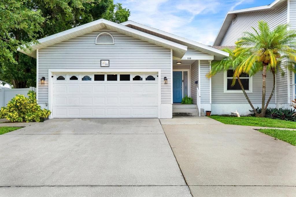 115 47TH AVENUE N ST PETERSBURG, FL 33703