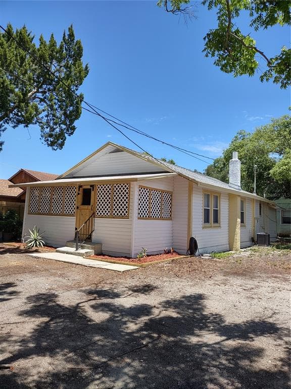 520 6TH AVENUE SW LARGO, FL 33770