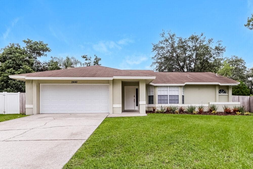 24142 TWIN COURT LAND O LAKES, FL 34639