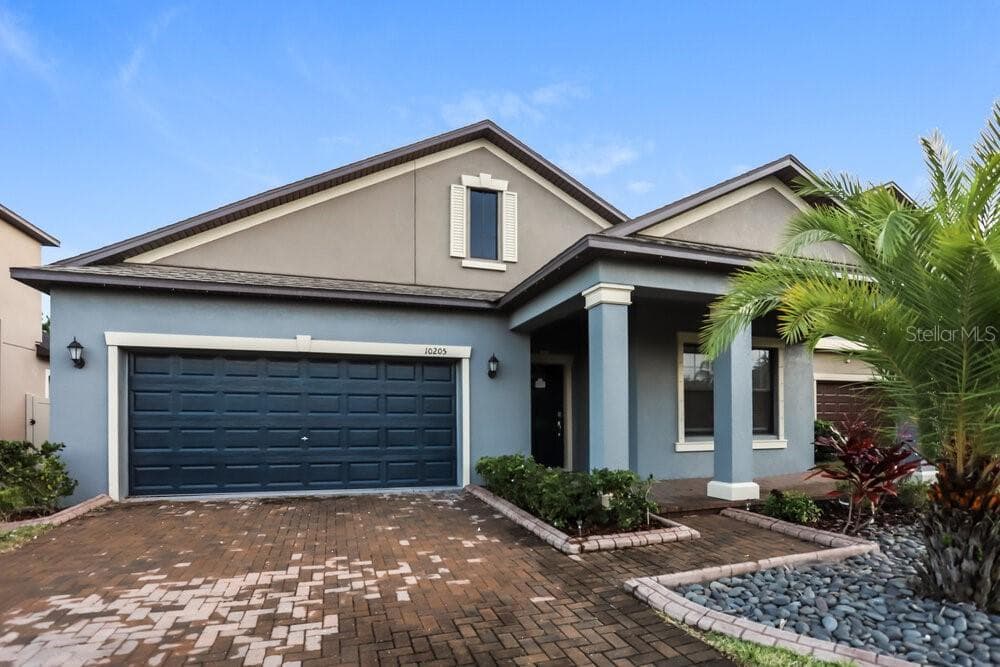 10205 COUNT FLEET DRIVE RUSKIN, FL 33573