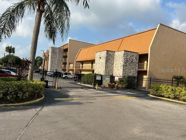 5820 N CHURCH AVENUE UNIT 316 TAMPA, FL 33614
