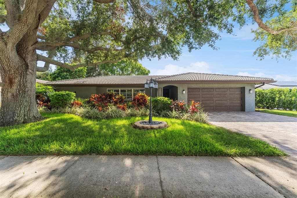 11158 137TH STREET N