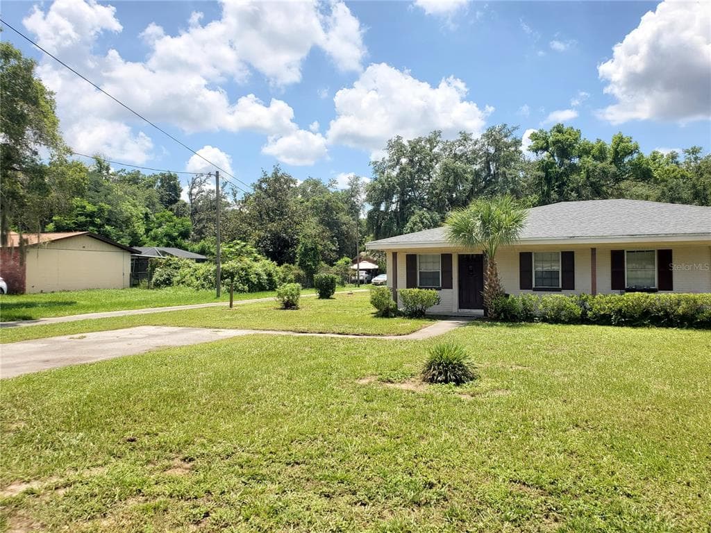 215 CLEMONS ROAD BRANDON, FL 33510