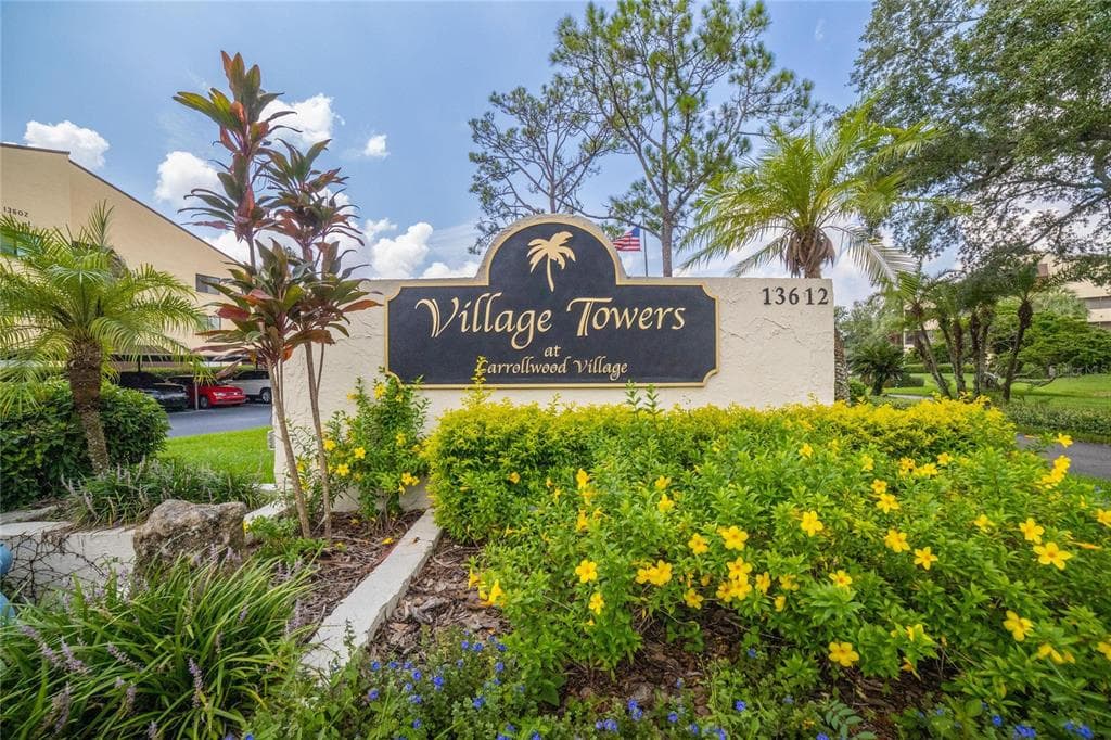13604 S VILLAGE DRIVE UNIT 2205 TAMPA, FL 33618