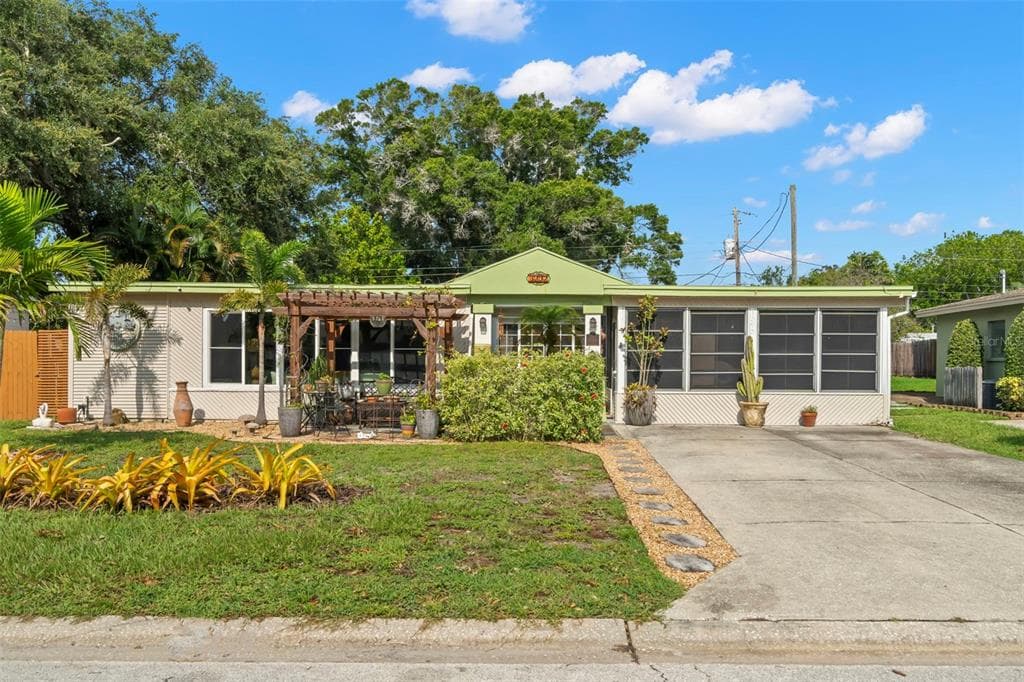 3292 70TH WAY N ST PETERSBURG, FL 33710