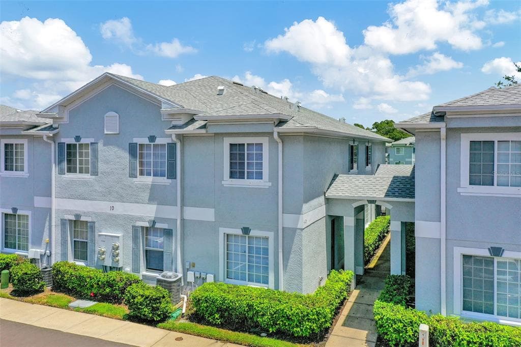 4124 GRADSTONE PLACE TAMPA, FL 33617