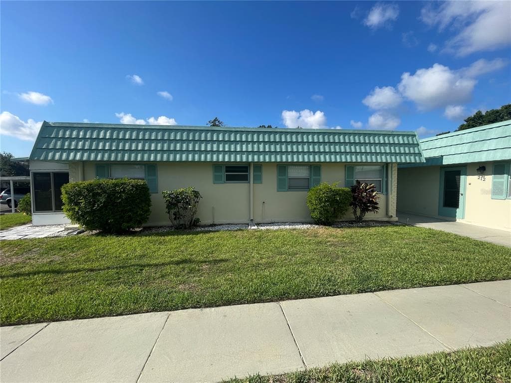 101 CAMBRIDGE TRAIL UNIT 213 SUN CITY CENTER, FL 33573