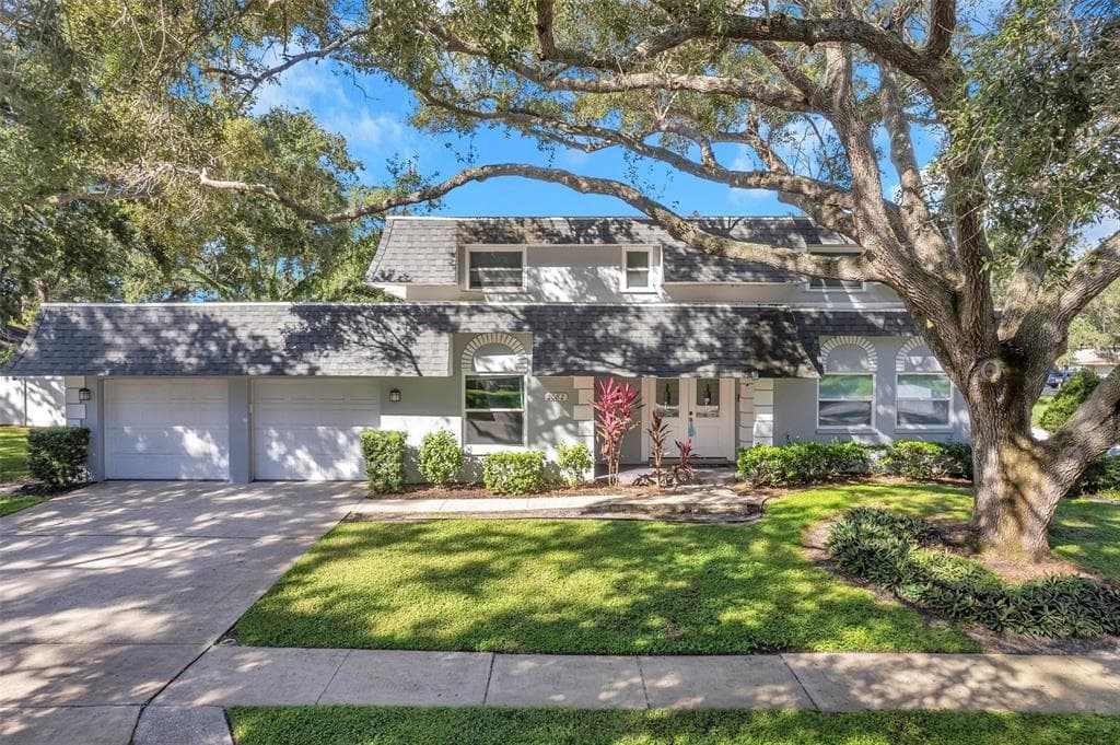 2082 ASHBURY DRIVE