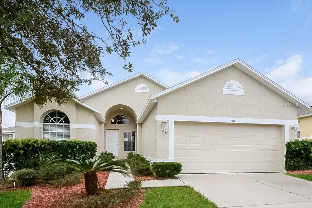 7912 MERCHANTVILLE CIRCLE ZEPHYRHILLS, FL 33540