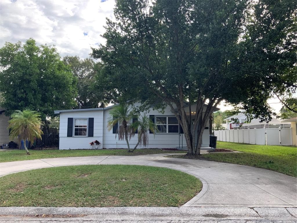 5038 36TH AVENUE N ST PETERSBURG, FL 33710