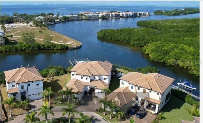 1122 SEAGRAPE DRIVE RUSKIN, FL 33570