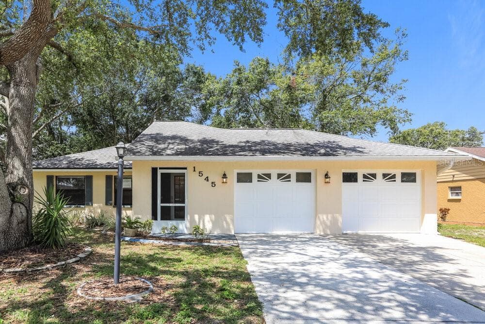 1545 DEER HOLLOW BOULEVARD SARASOTA, FL 34232